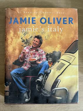 Oliver, J.: Jamie's italy